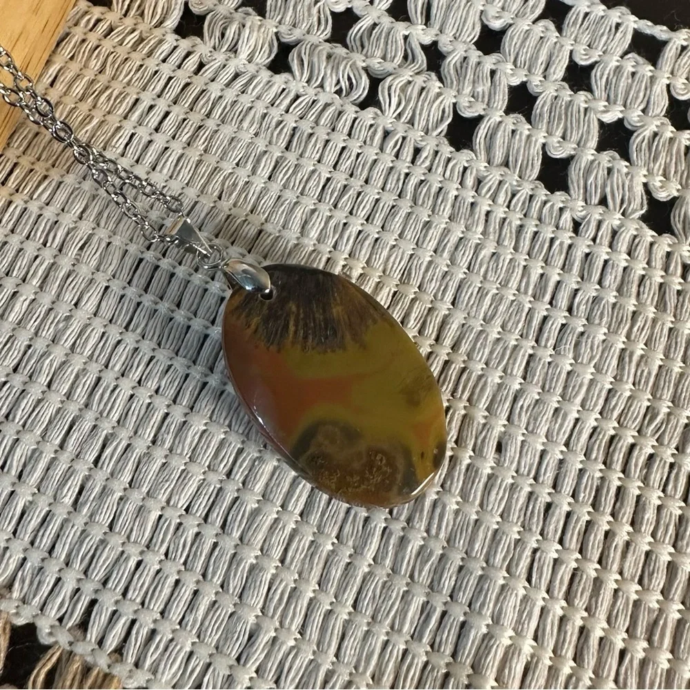 Warring State Agate Pendant on 18” Stainless Steel Box Chain